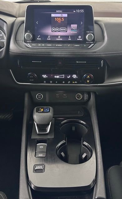 Used 2022 Nissan Rogue SV FWD image 19
