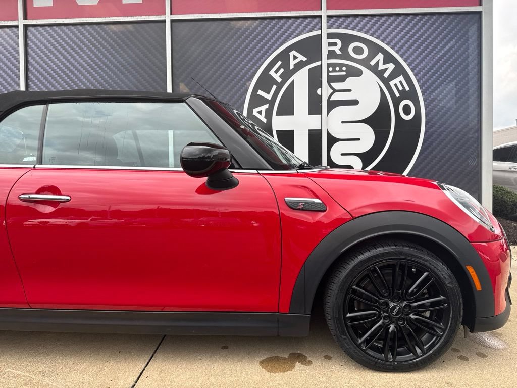 Used 2024 MINI Cooper S FWD image 3