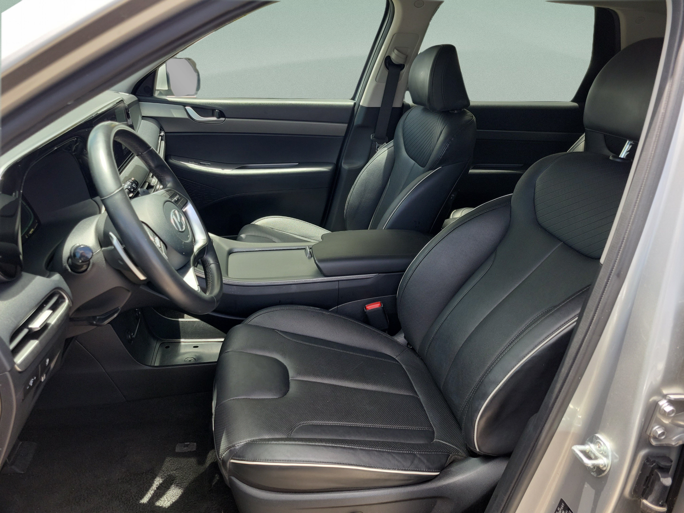 Used 2024 Hyundai Palisade SEL FWD image 17
