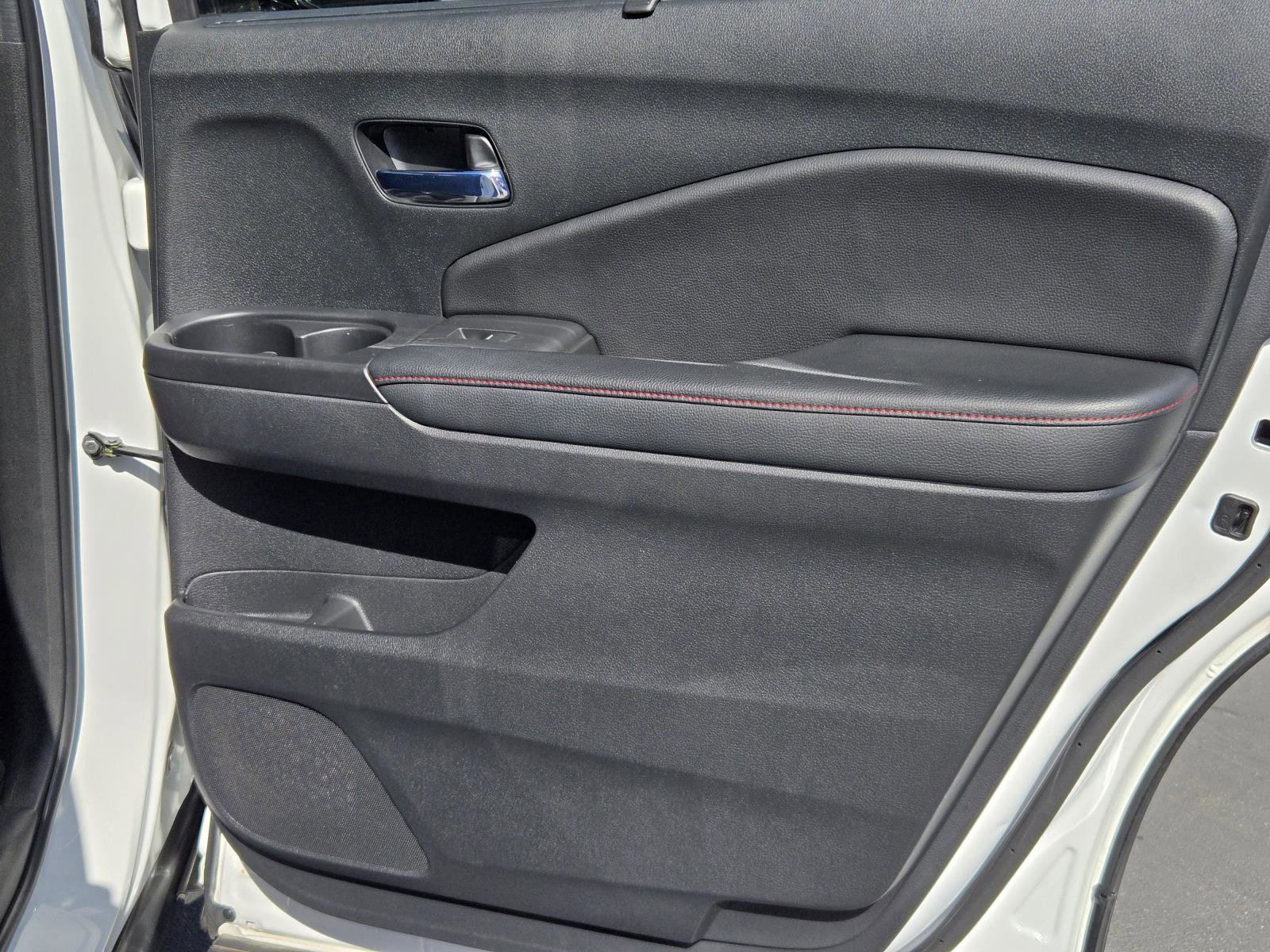 Used 2022 Honda Pilot Black Edition image 31