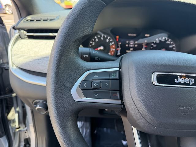 Used 2025 Jeep Compass Sport AWD/4WD image 18
