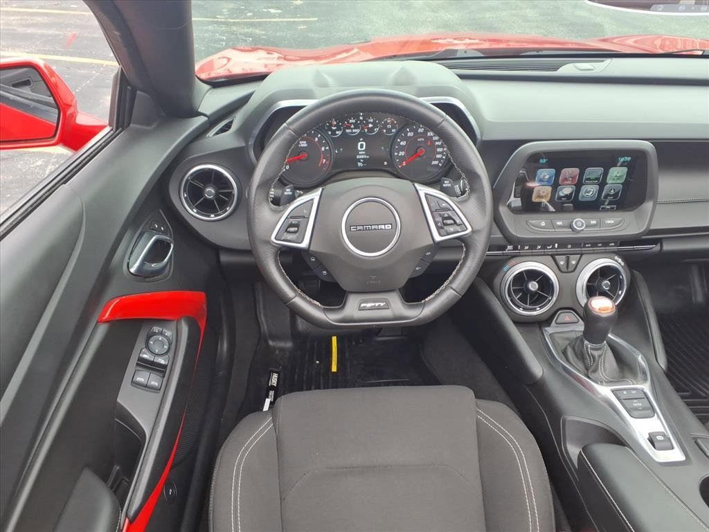 Used 2017 Chevrolet Camaro SS image 11