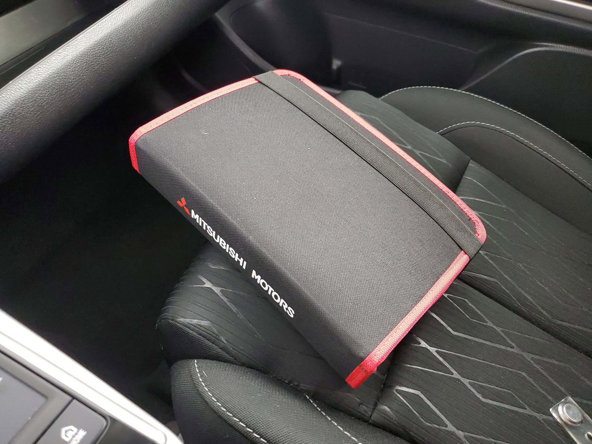 Used 2019 Mitsubishi Eclipse Cross SE image 48