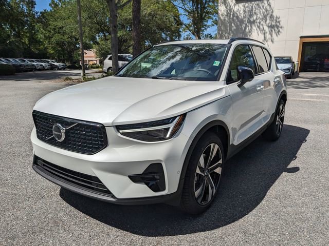 New 2026 Volvo XC40 B5 Ultra w/ Climate Package image 8