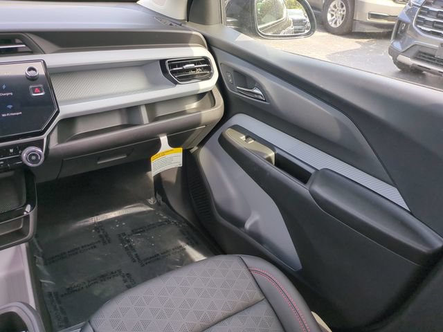 New 2027 Chevrolet Bolt RS w/ Technology Package FWD image 17