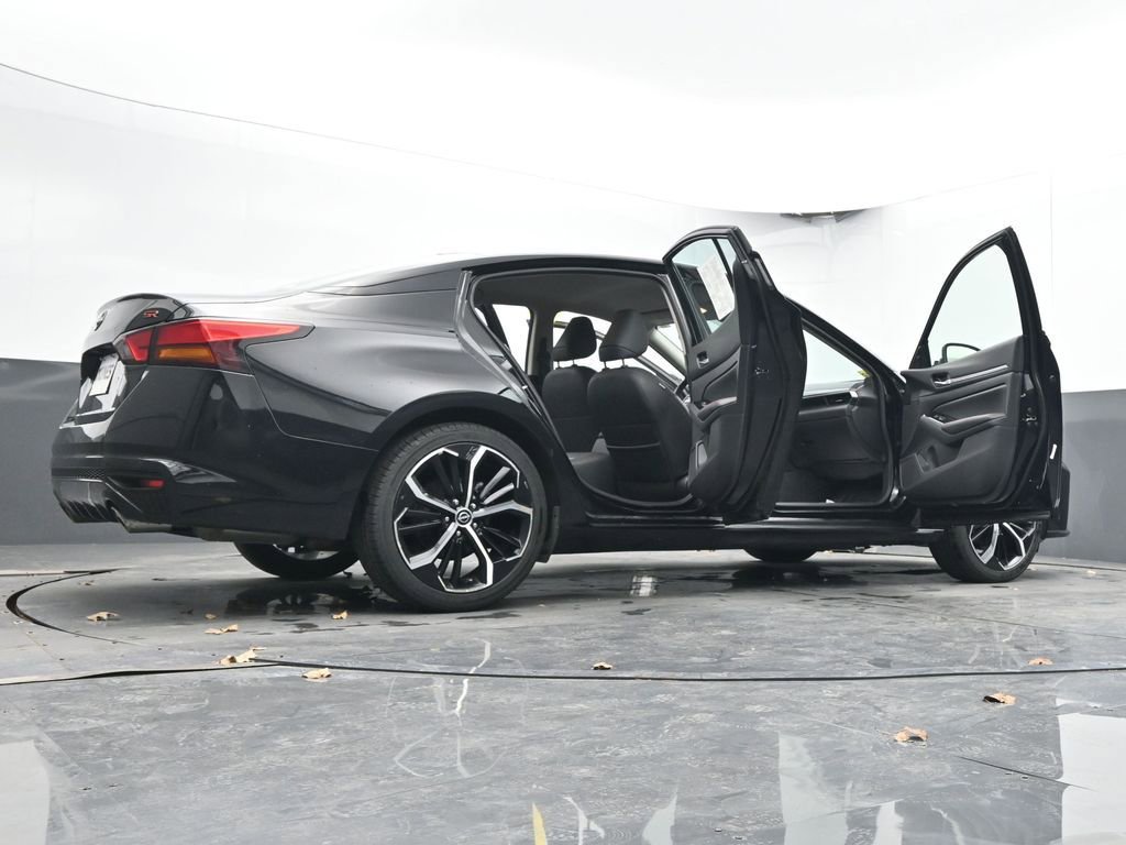 Used 2024 Nissan Altima 2.5 SR FWD image 75