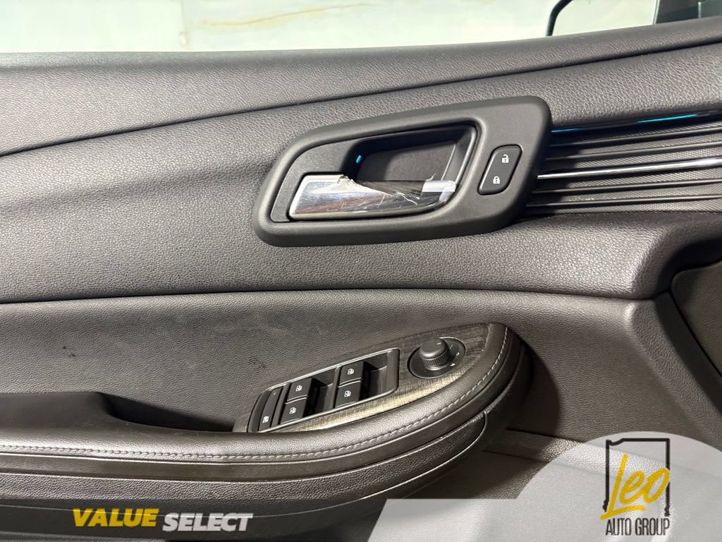 Used 2015 Chevrolet Malibu LT FWD image 14