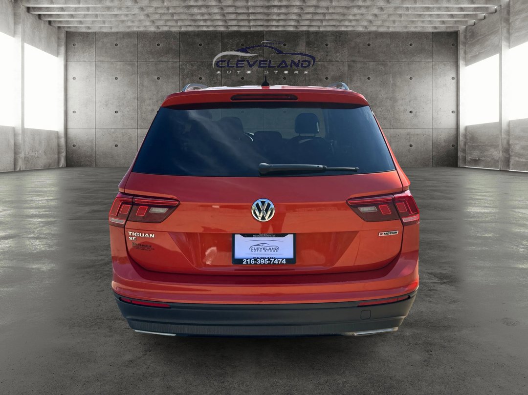 Used 2019 Volkswagen Tiguan SE w/ Panoramic Sunroof Package image 4