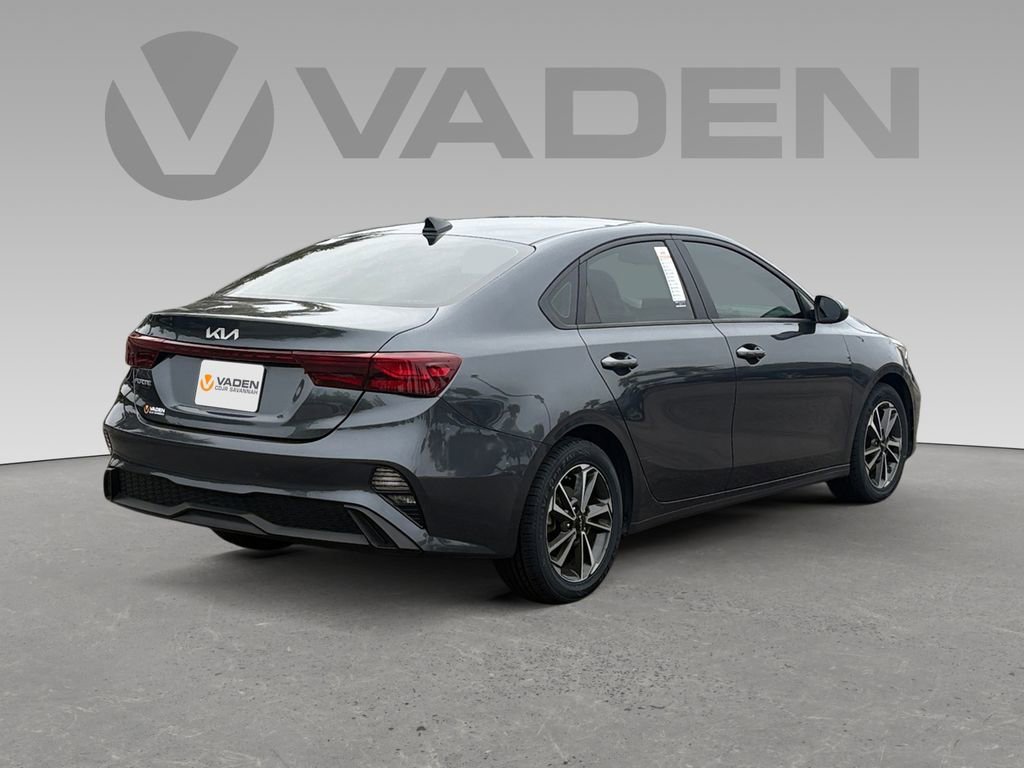 Used 2024 Kia Forte LXS image 17