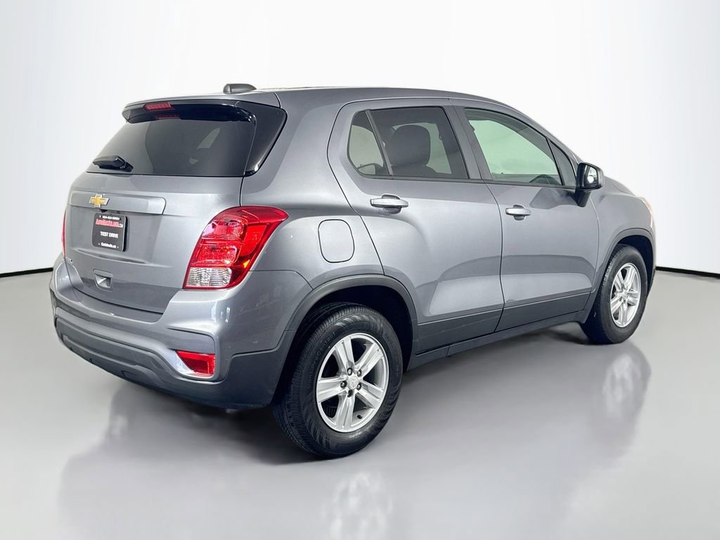 Used 2020 Chevrolet Trax LS w/ Tint and Cruise Package image 5