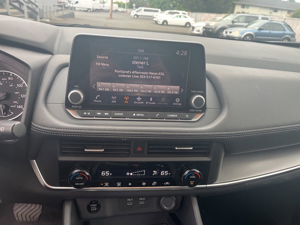 Used 2025 Nissan Rogue SV FWD image 10