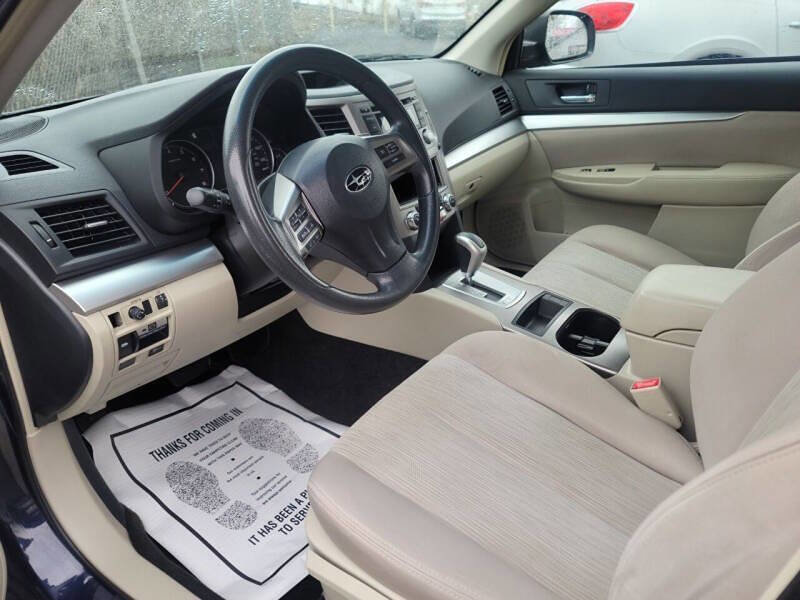 Used 2014 Subaru Outback 2.5i w/ Alloy Wheel Package image 11