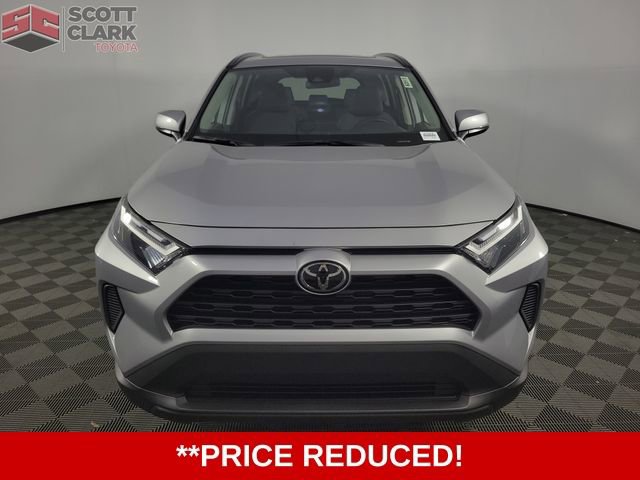 Used 2025 Toyota RAV4 XLE image 2