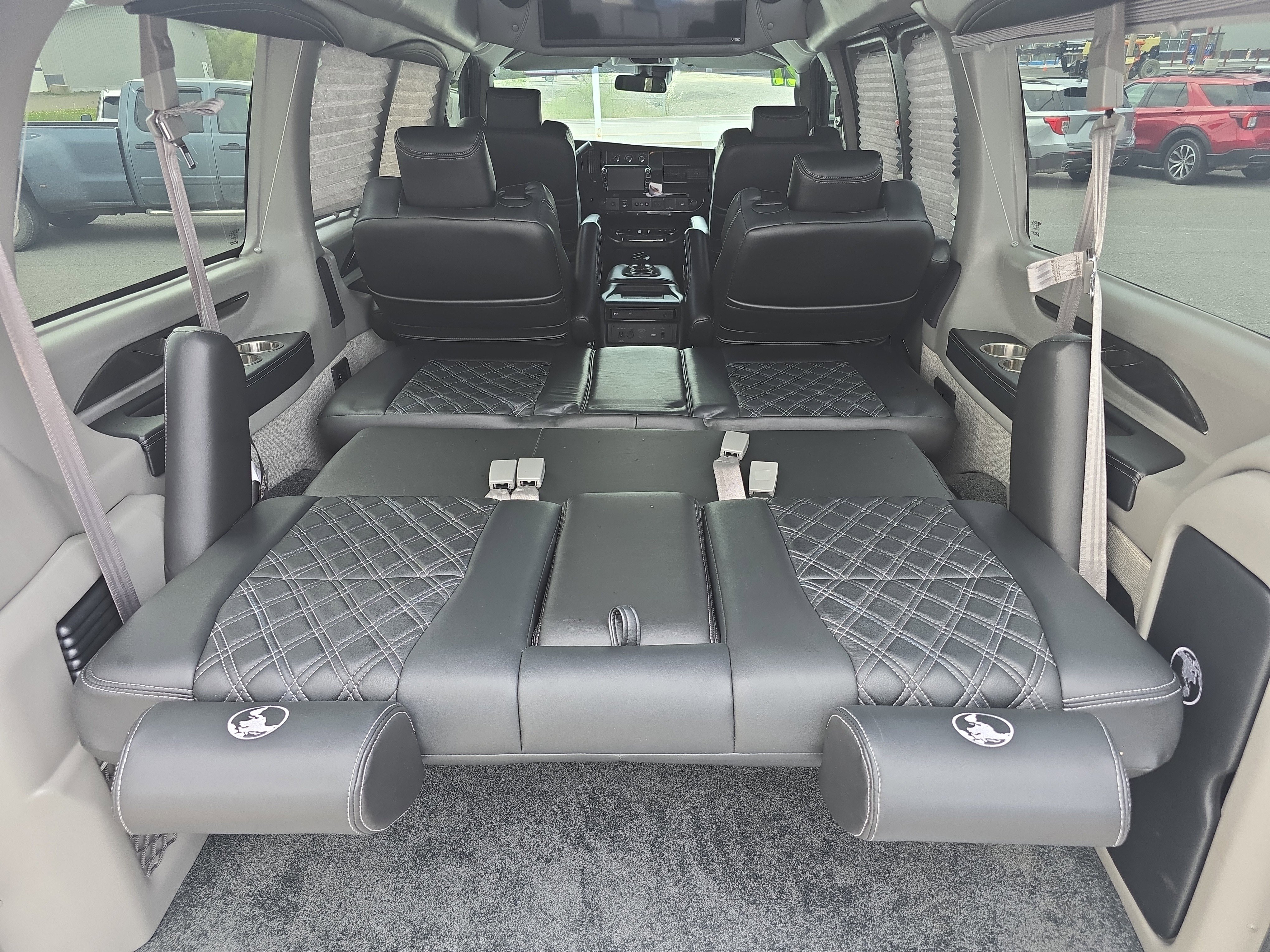Used 2021 Chevrolet Express 2500 LS w/ Enhanced Convenience Package RWD image 6