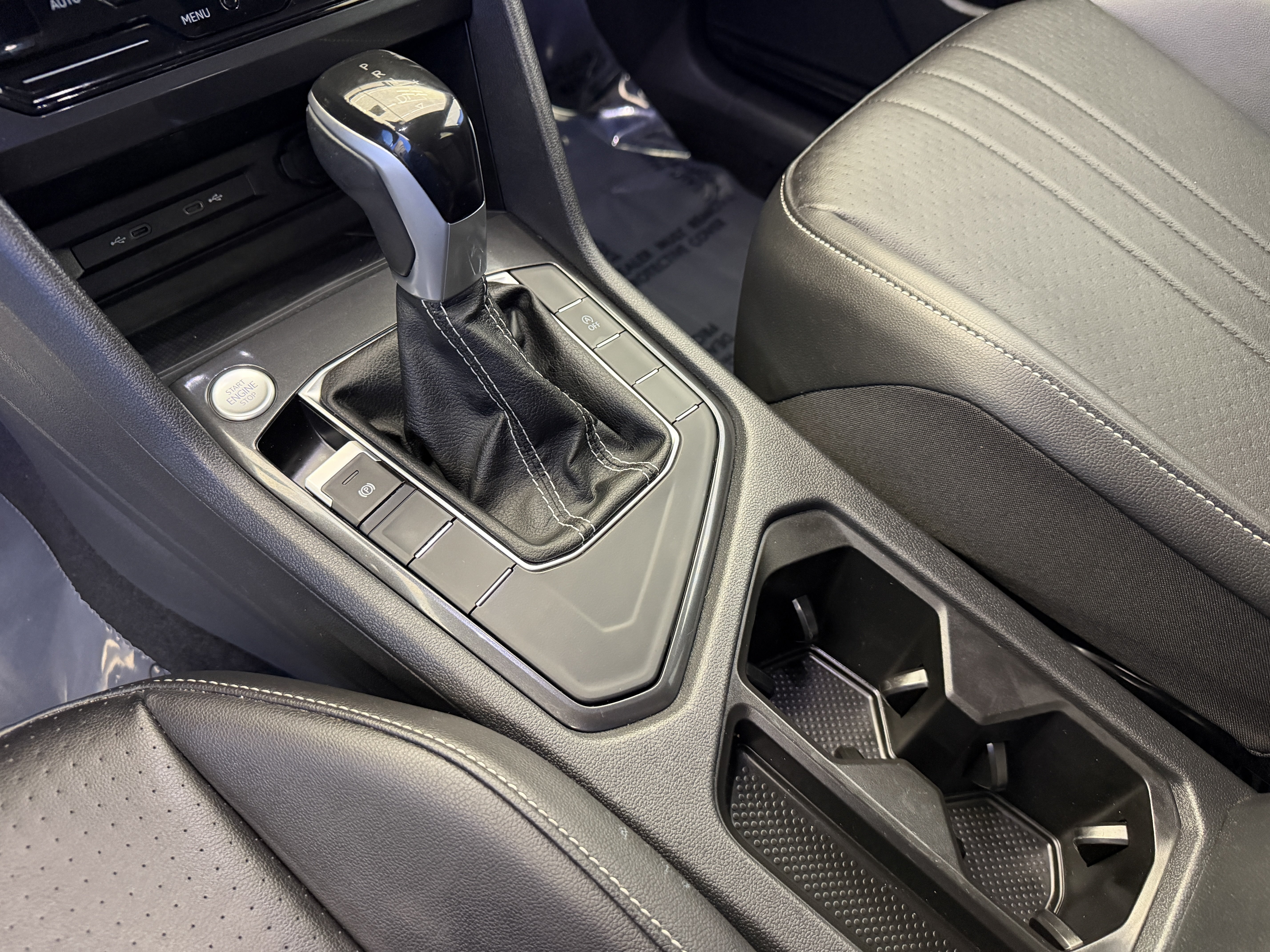Certified 2023 Volkswagen Tiguan SE FWD image 21