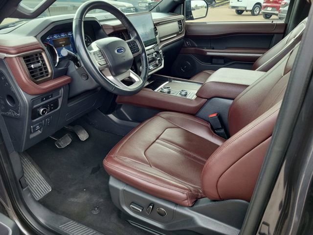 Used 2024 Ford Expedition Limited AWD/4WD image 13