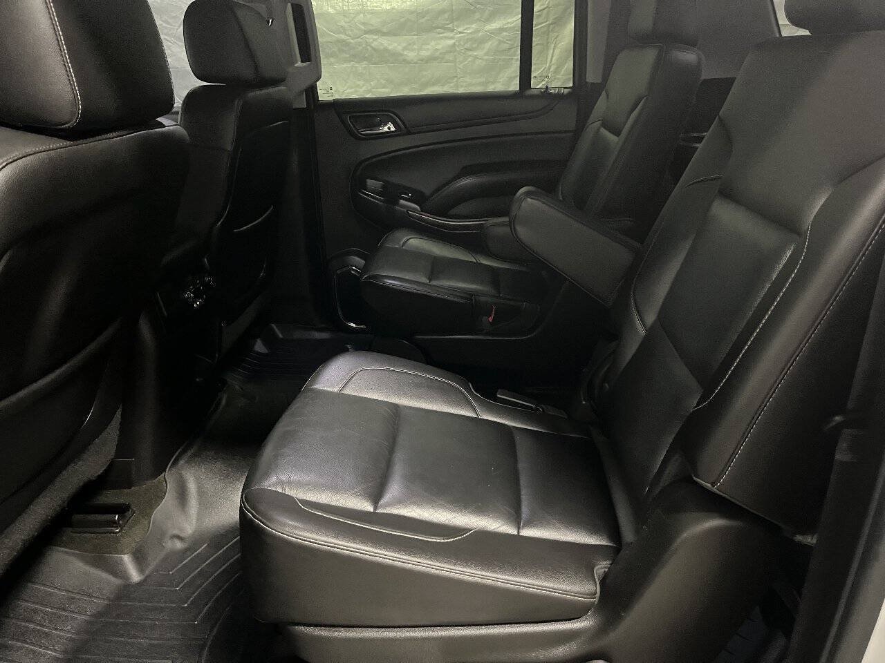 Used 2015 Chevrolet Suburban LT AWD/4WD image 25