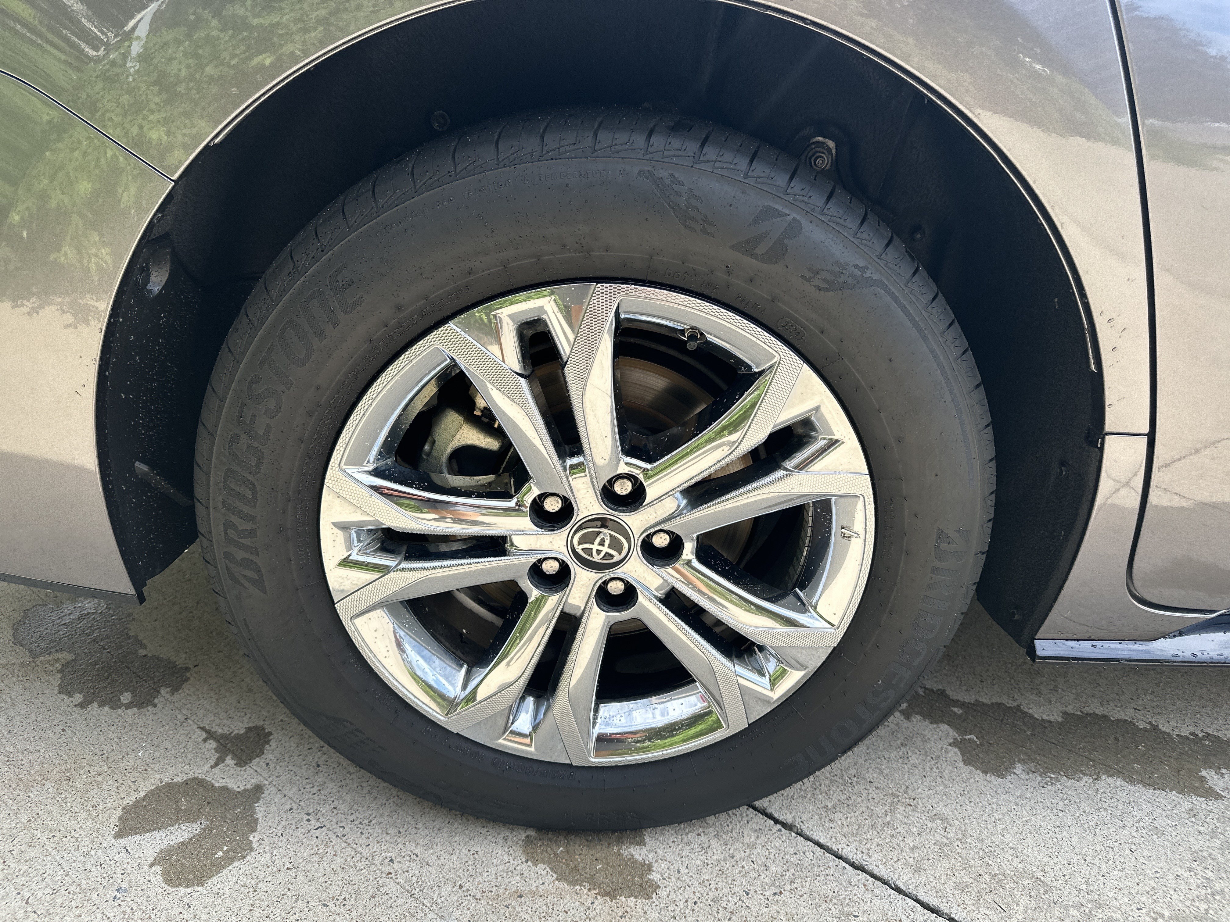 Certified 2024 Toyota Sienna Platinum AWD/4WD image 34