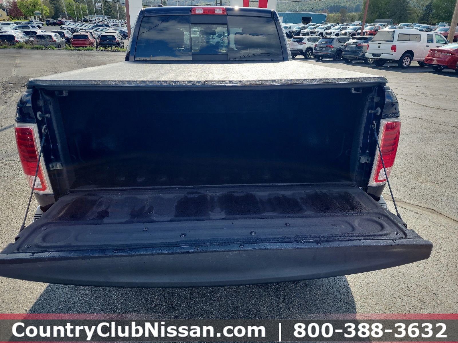 Used 2017 RAM 1500 Laramie AWD/4WD image 28