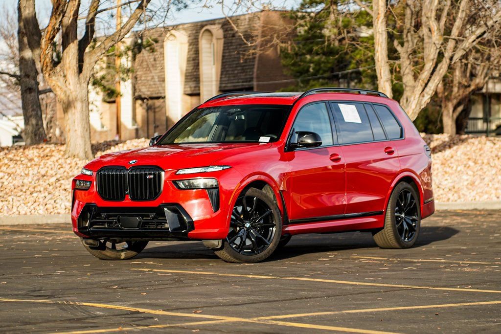 Certified 2025 BMW X7 M60i AWD/4WD image 1