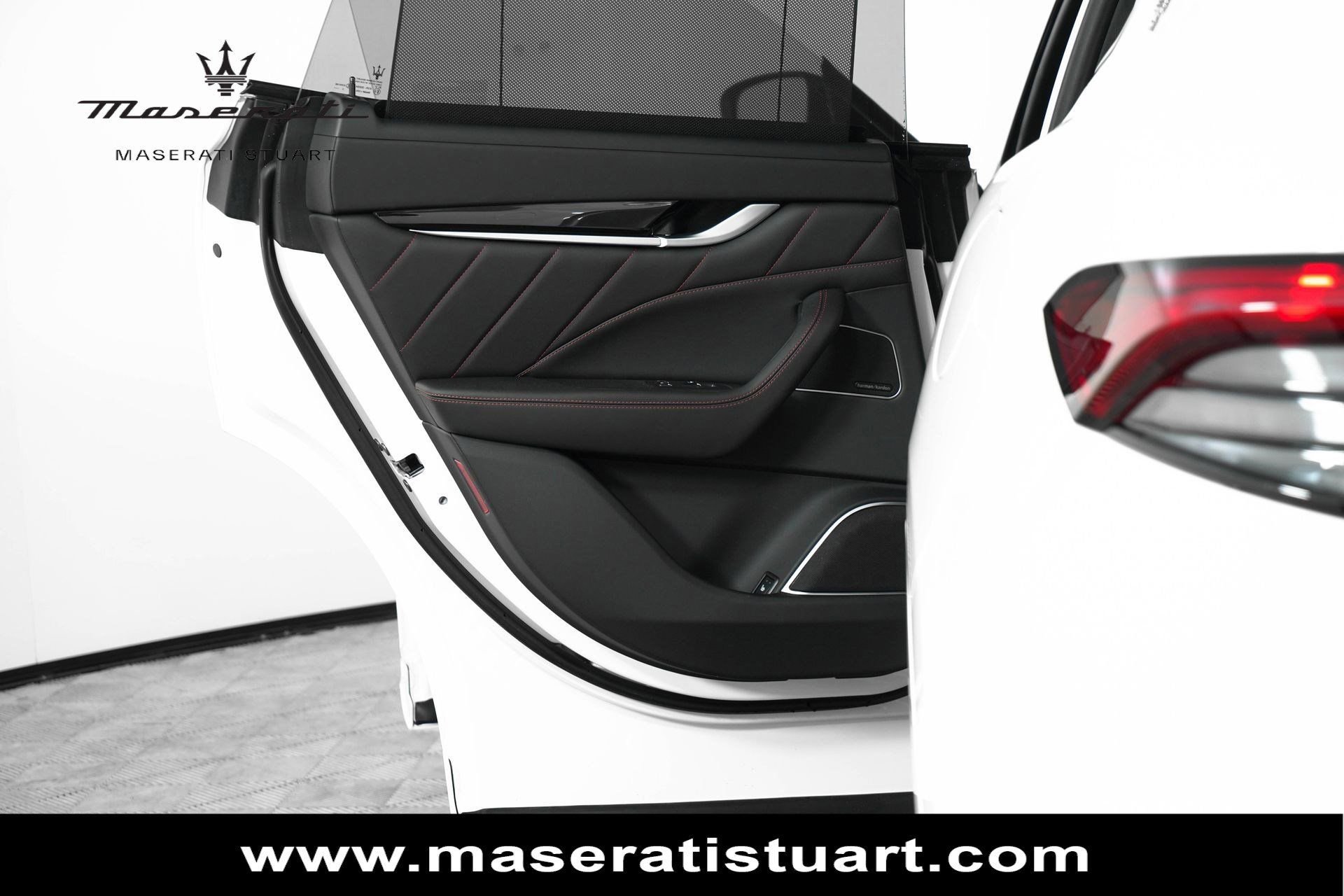 New 2024 Maserati Levante GT Ultima image 24