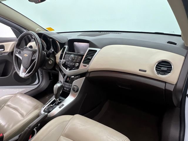 Used 2016 Chevrolet Cruze LT image 23