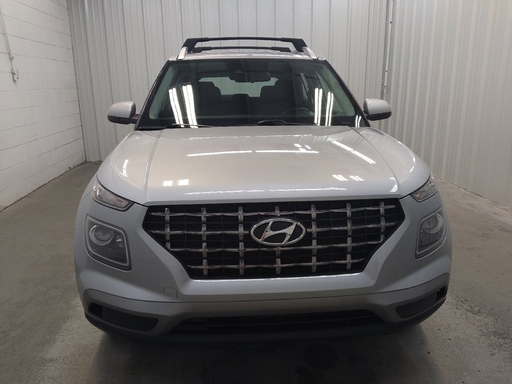 Used 2021 Hyundai Venue SEL w/ Premium Package FWD image 14