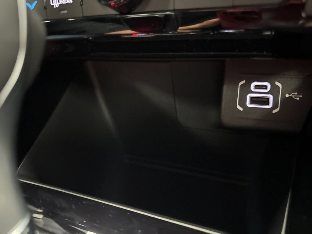 New 2026 Jeep Compass Latitude AWD/4WD image 23