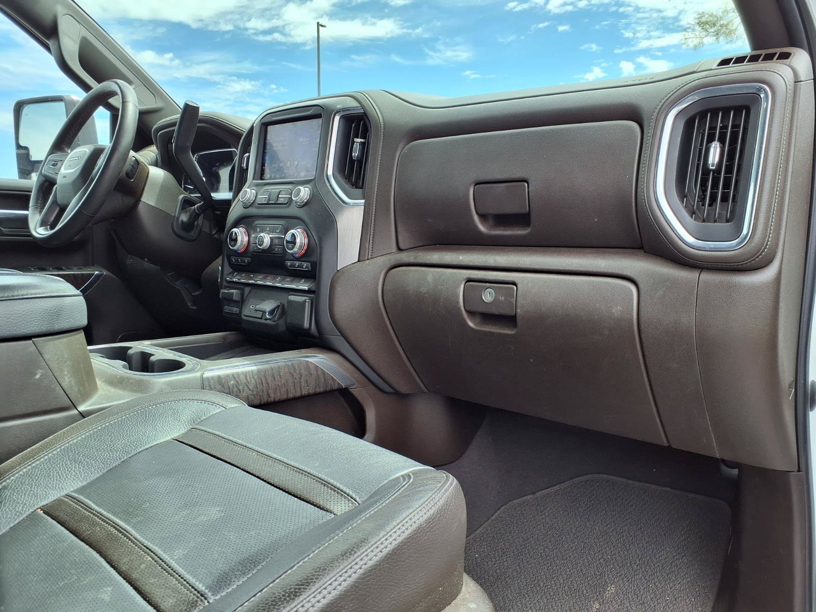 Used 2023 GMC Sierra 2500 Denali AWD/4WD image 12