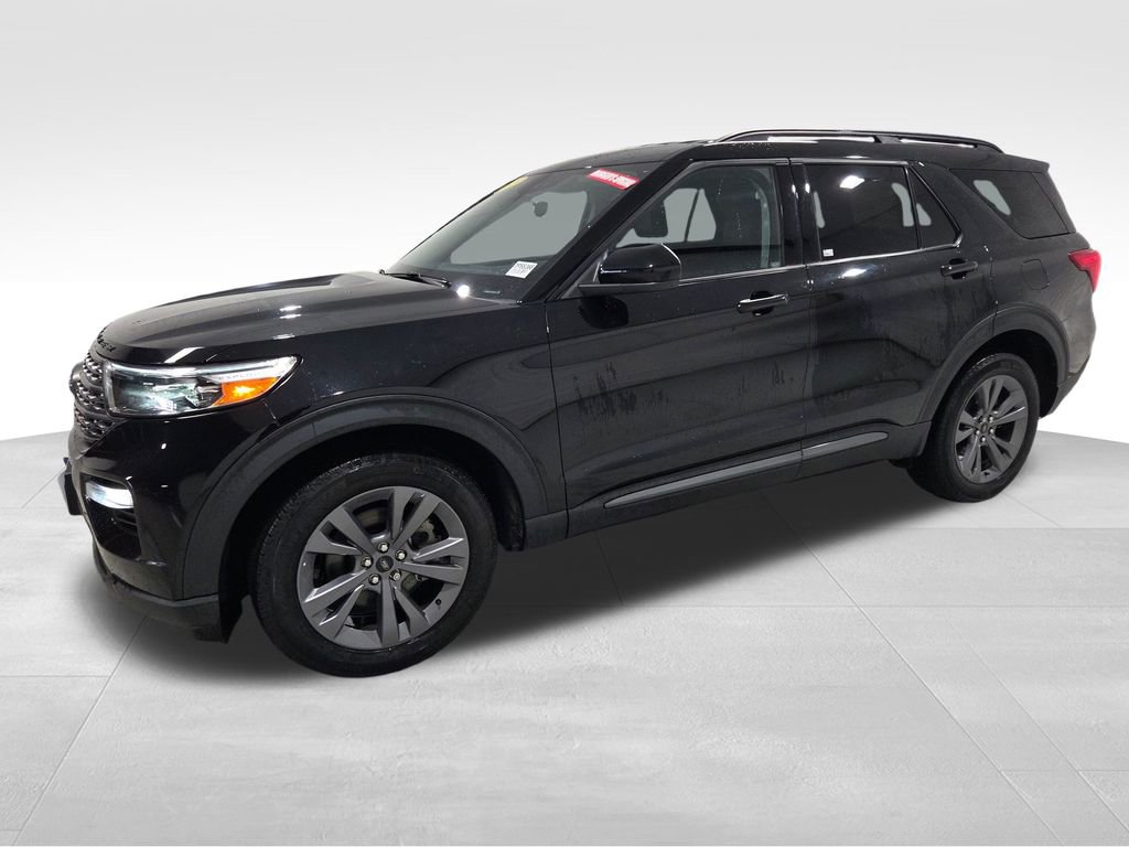 Used 2023 Ford Explorer XLT w/ Equipment Group 202A image 15