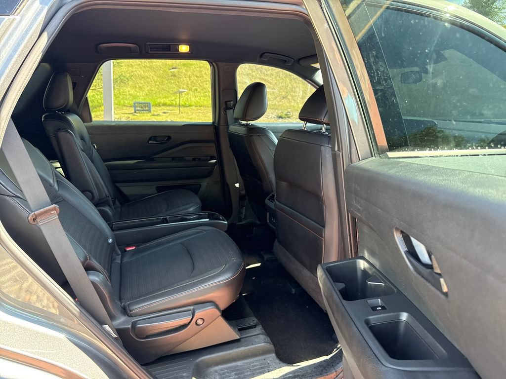 Used 2024 Nissan Pathfinder Rock Creek AWD/4WD image 26