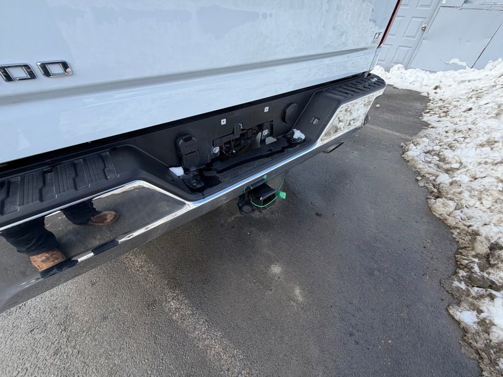 Used 2025 Chevrolet Silverado 2500 LT w/ Convenience Package image 12