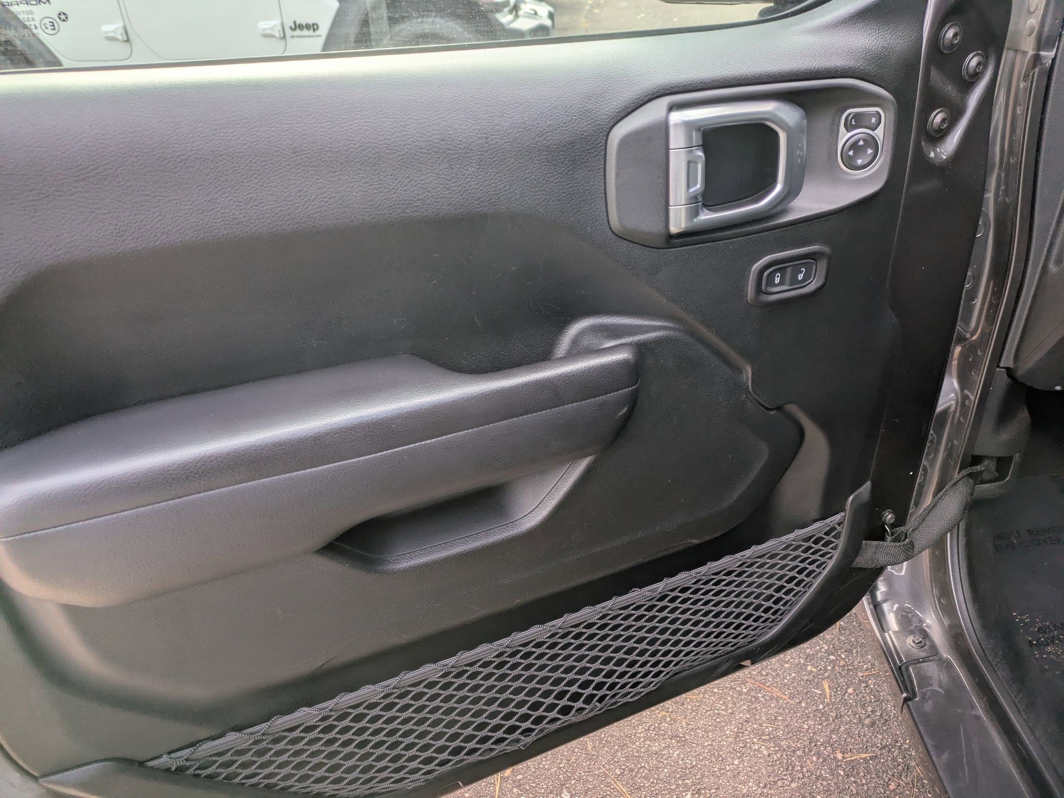 Used 2018 Jeep Wrangler Unlimited Sport S image 15