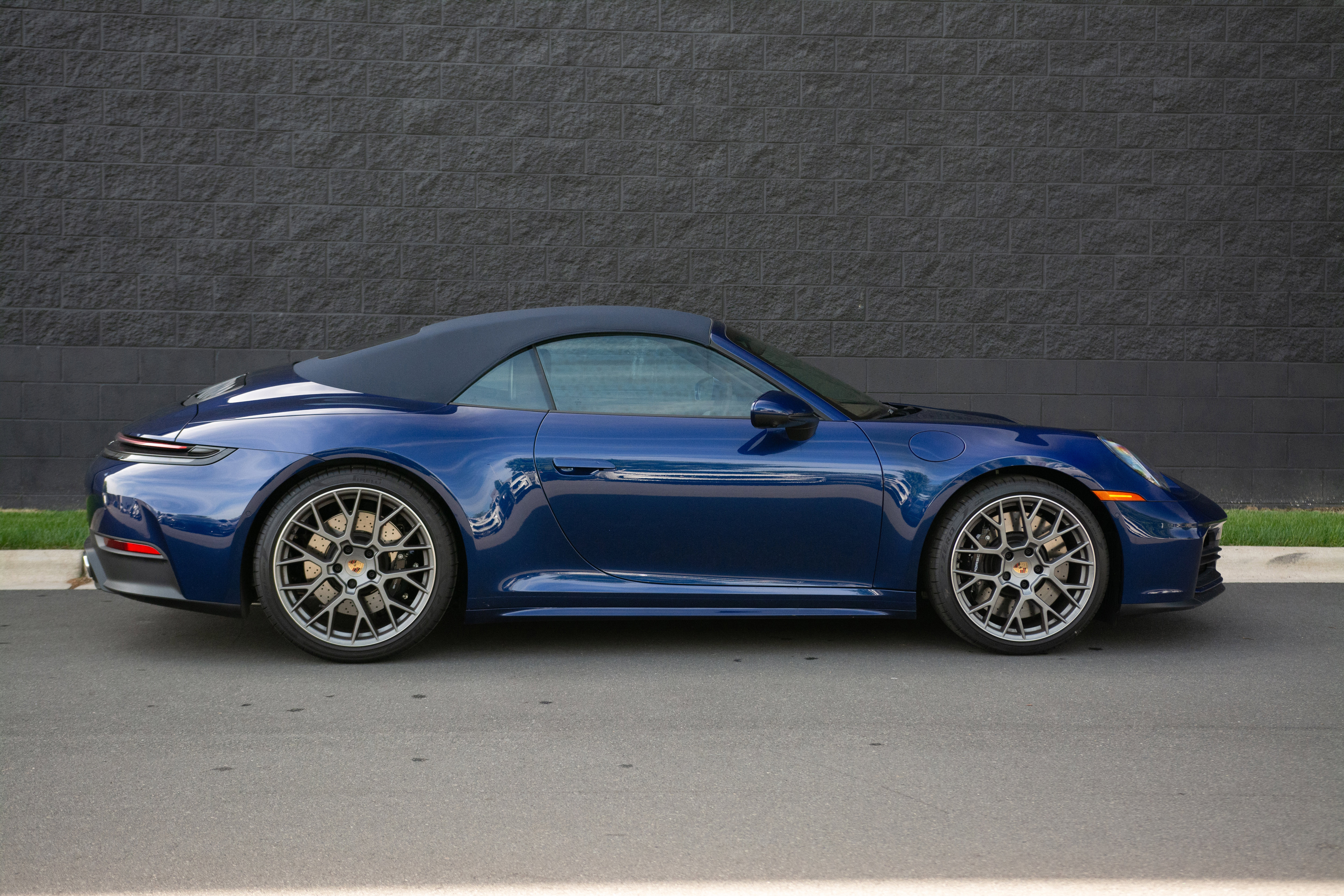 Certified 2025 Porsche 911 Carrera S image 9