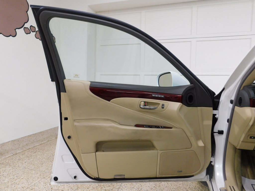 Used 2008 Lexus LS 460 image 26