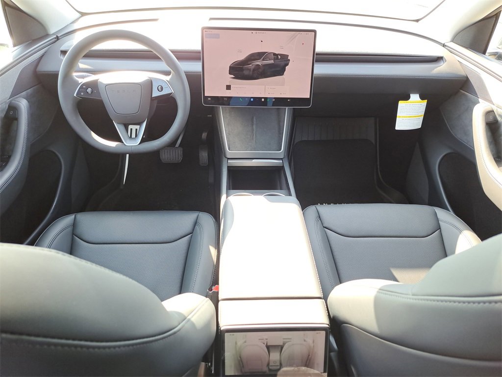 Used 2026 Tesla Model Y 2WD image 10