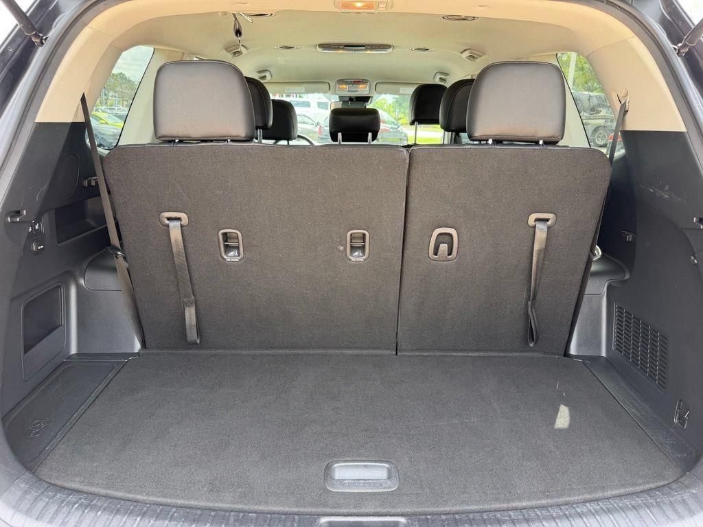 Used 2024 Kia Telluride LX FWD image 27