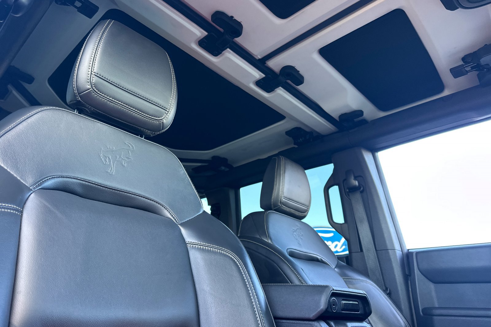Used 2025 Ford Bronco Badlands AWD/4WD image 16