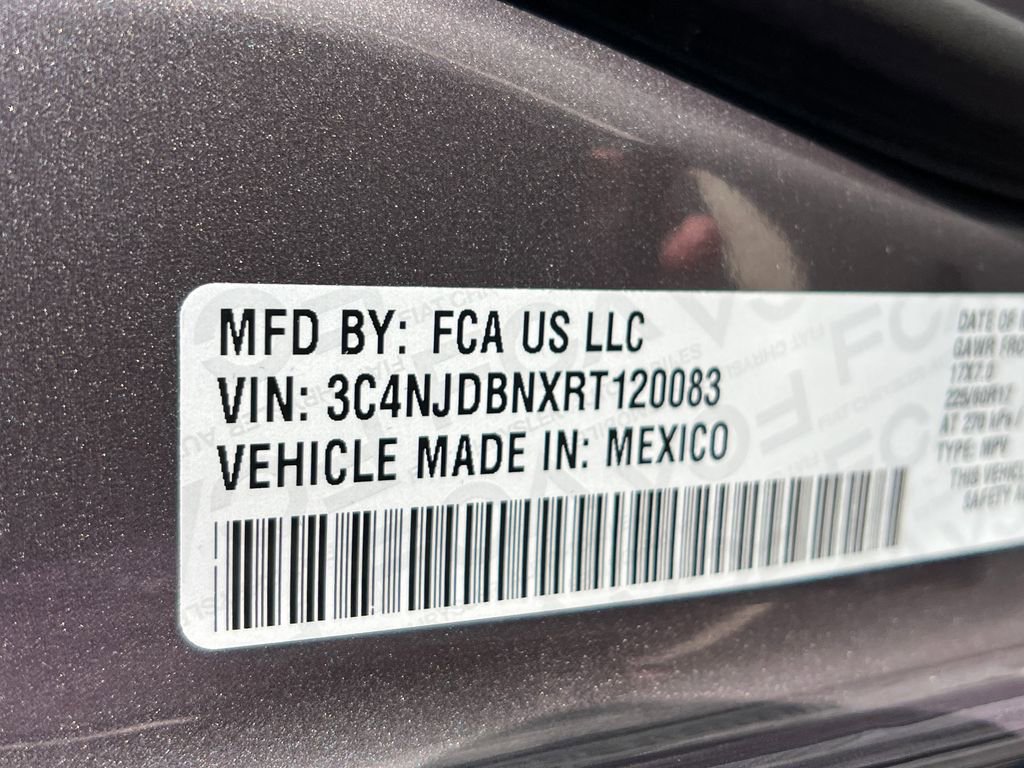 Used 2024 Jeep Compass Latitude image 26