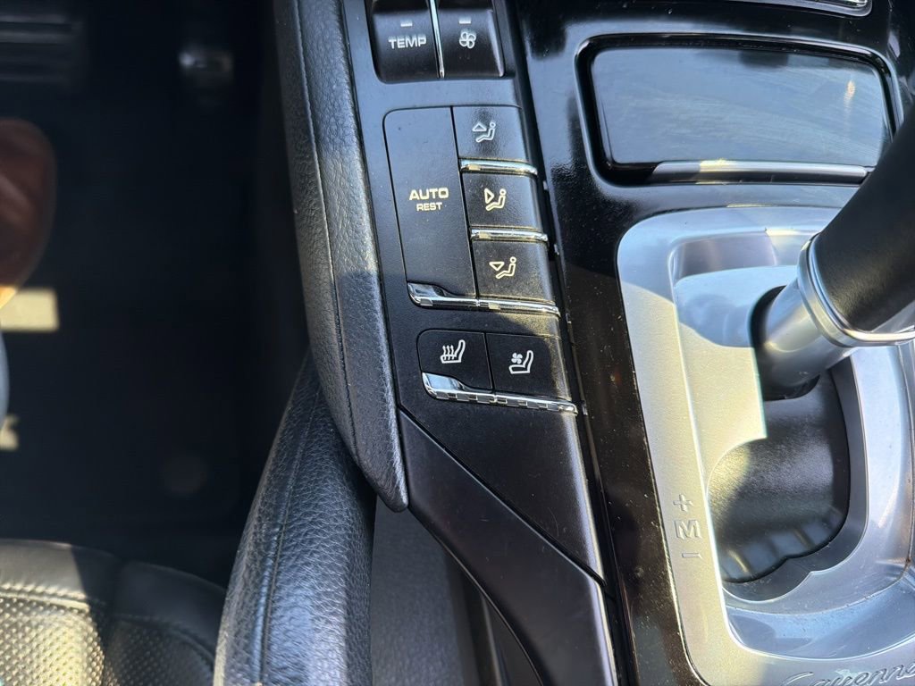 Used 2017 Porsche Cayenne Platinum Edition image 12