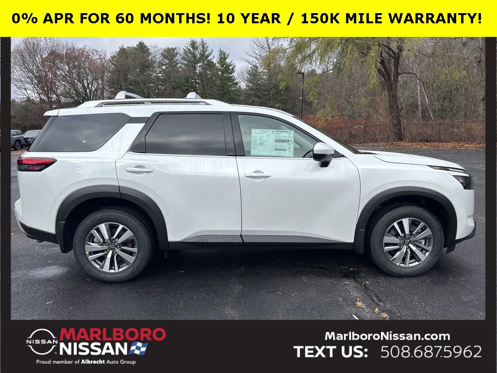 New 2025 Nissan Pathfinder SL image 8
