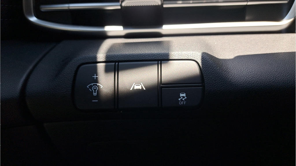 Used 2021 Hyundai Elantra SEL FWD image 24