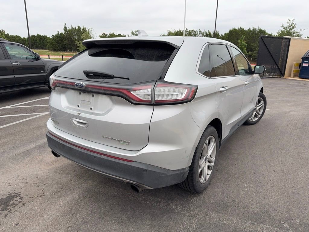 Used 2017 Ford Edge Titanium w/ Technology Package FWD image 4