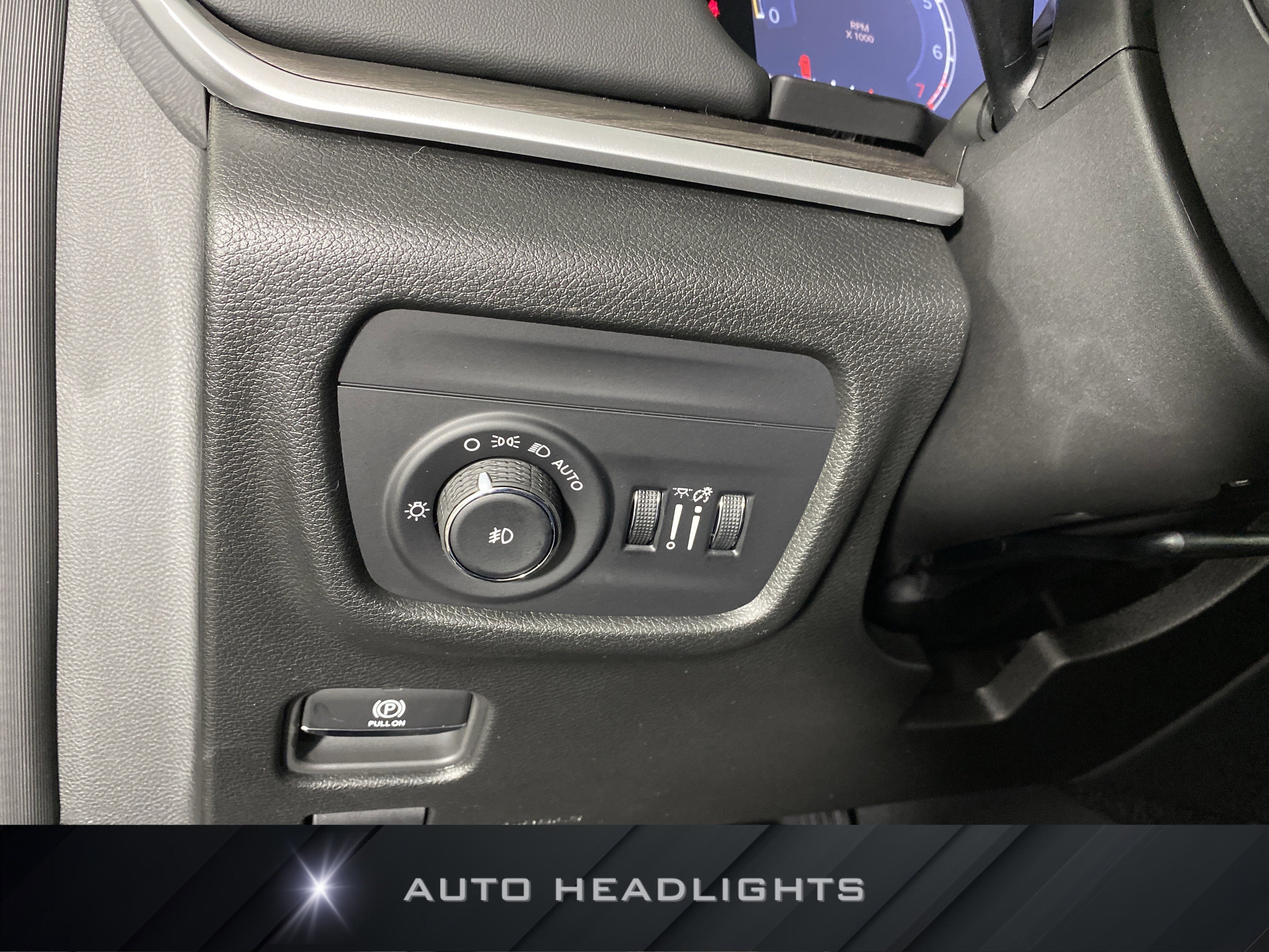 New 2025 Jeep Grand Cherokee Limited w/ Black Appearance Package image 23