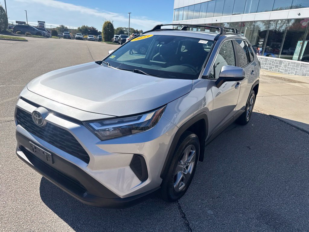 Used 2023 Toyota RAV4 XLE w/ Convenience Package AWD/4WD image 5