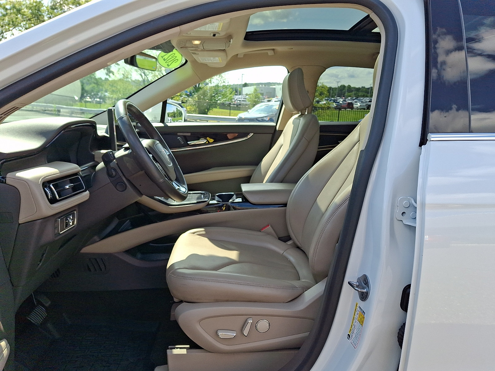 Certified 2021 Lincoln Nautilus Reserve AWD/4WD image 14