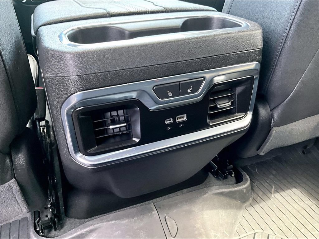 Used 2024 Chevrolet Silverado 2500 High Country w/ Midnight Edition AWD/4WD image 28