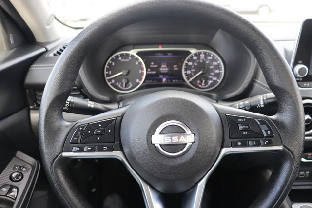 Used 2025 Nissan Sentra SV image 16