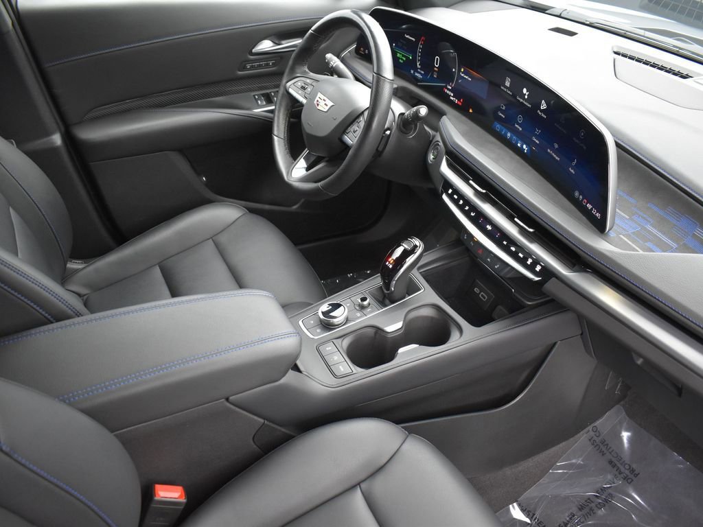 Used 2024 Cadillac XT4 Sport w/ Active Safety Package image 29