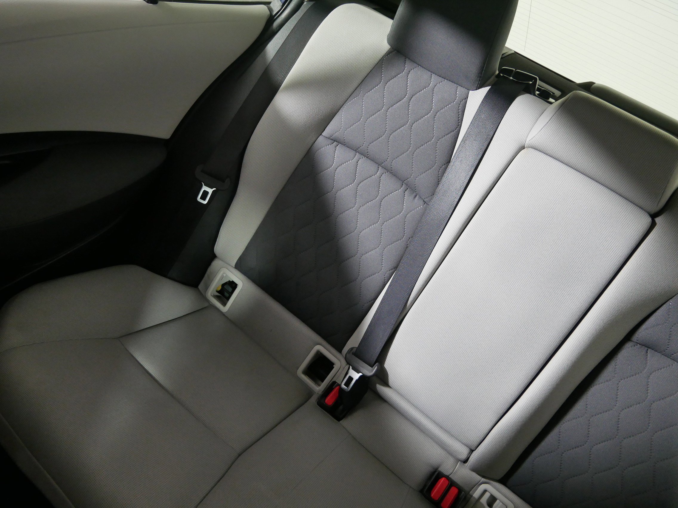 Used 2020 Toyota Corolla LE image 12